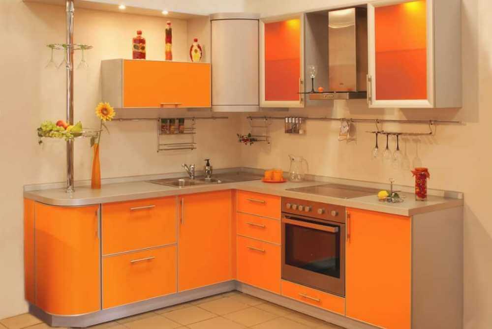 Дизайн угловой оранжевой кухни