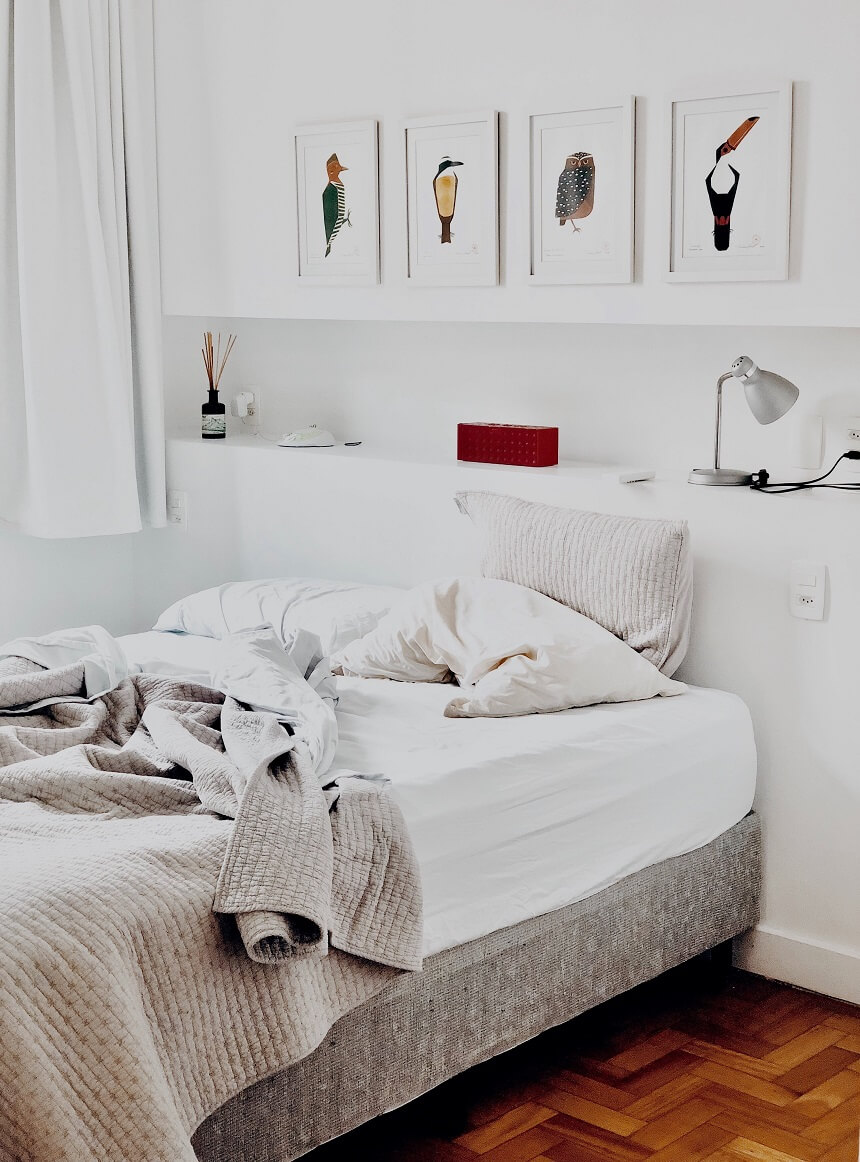 Картины в дизайне спальни