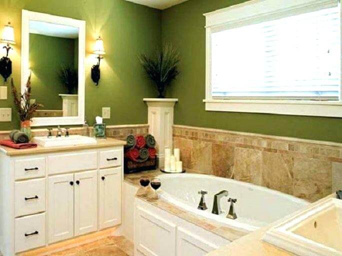 Ванная комната в сочетании с белым и бежевым цветом